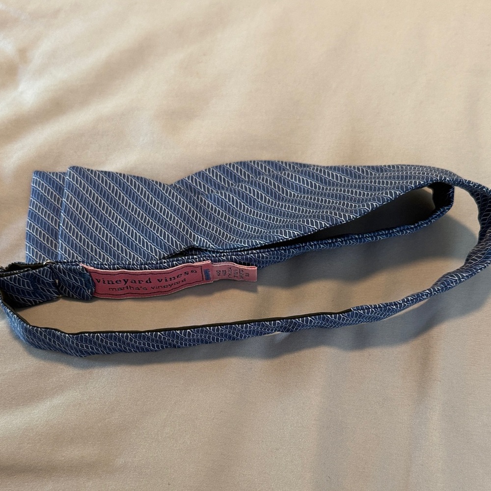 Vineyard Vines Navy Geometric Tie